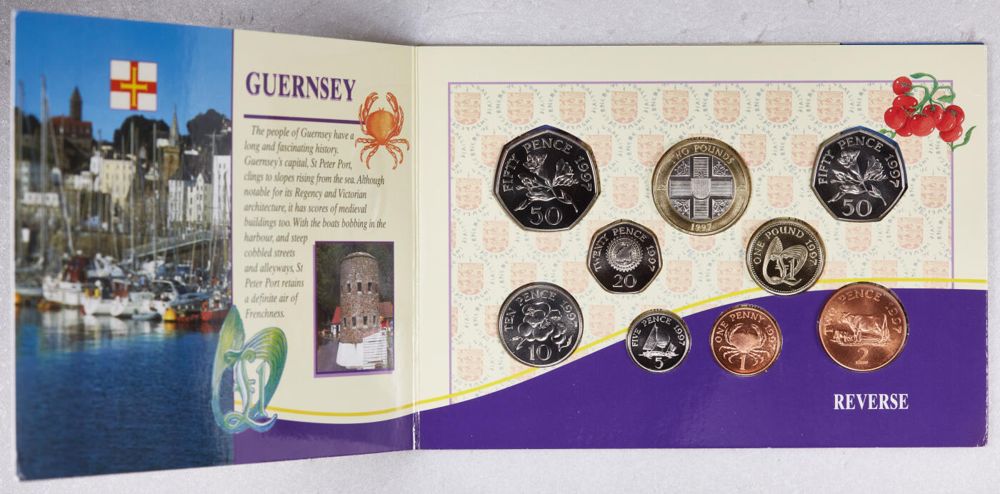 S&S Numismatic世界钱币-拍卖 第115期  英属格恩西岛1997年 女皇高冠版 9枚套币官方卡币  只发行1年，非常稀少