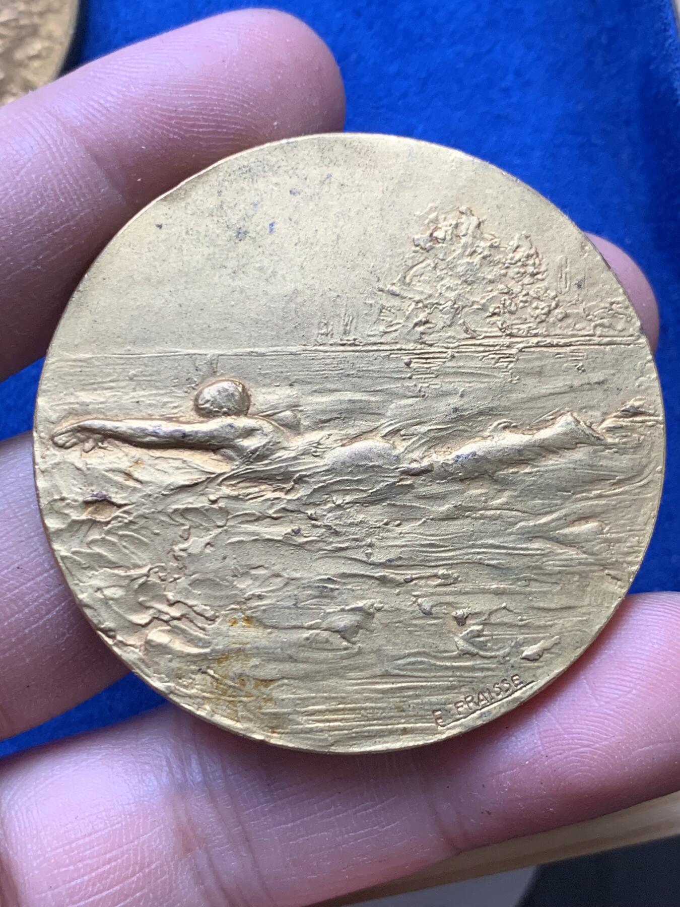 《竞宝斋》第271场-八角与章专场 周日，周一，周二  3场连拍 （全场包邮） 法国 1946 德蒙特罗 纪念铜章 54.2克 49.8mm 三角边铭