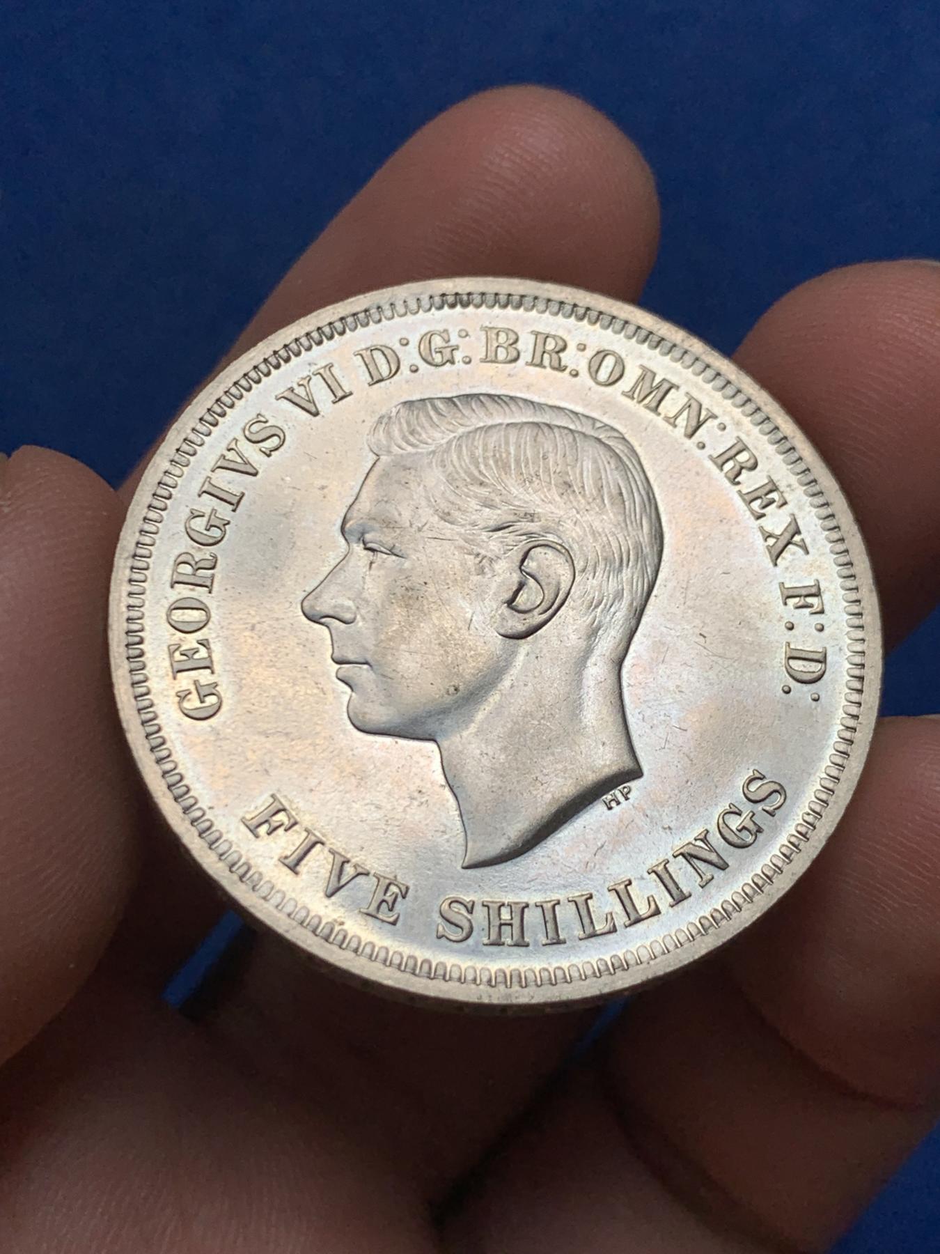 《竞宝斋》第270场- 周日，周一，周二  3场连拍 （全场包邮） 英国 最后的 镍马剑 1951 带红盒证书 细节见图