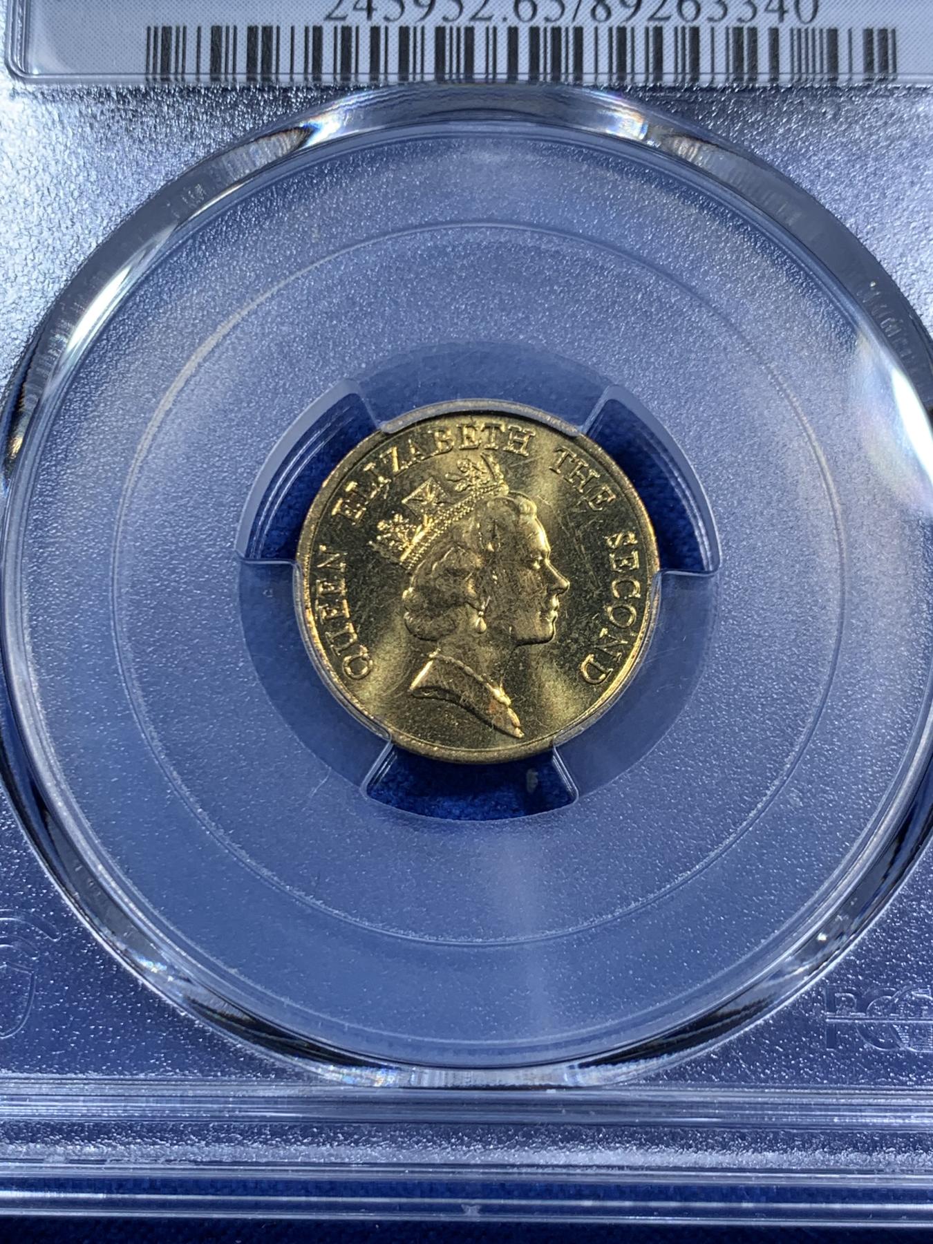 《竞宝斋》第270场- 周日，周一，周二  3场连拍 （全场包邮） PCGS  MS65 香港伊丽莎白二世女王青年版1985年10分铜币+NGC SAMPLE 中国2015年胜利70周年纪念币