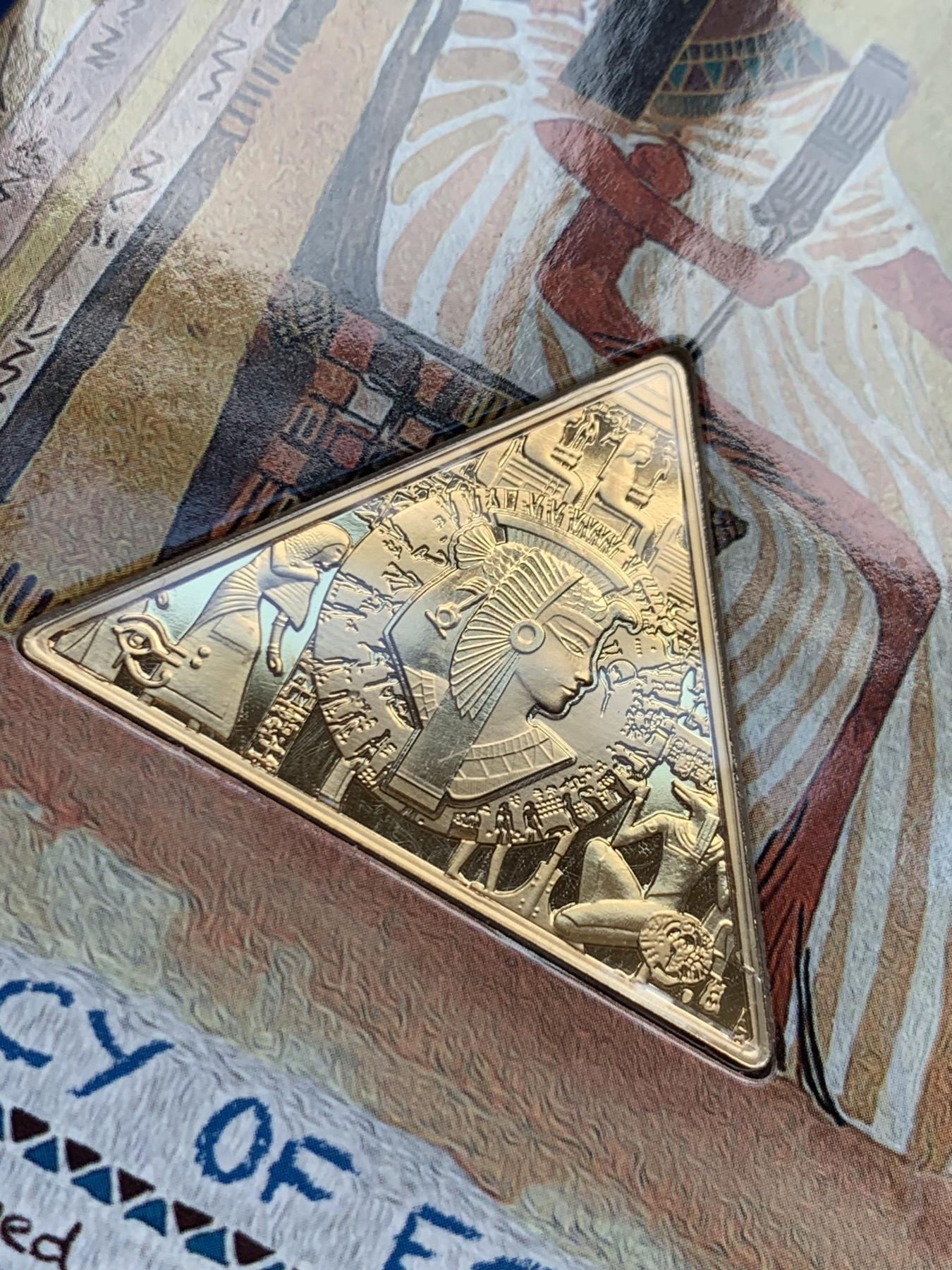 《竞宝斋》第270场- 周日，周一，周二  3场连拍 （全场包邮） 2020年纽埃古埃及文化纪念币 铜镀金材质 发行量3K枚 古埃及系列首枚