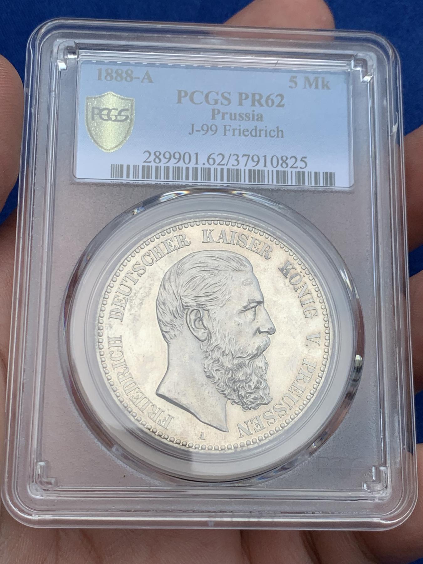 《竞宝斋》第270场- 周日，周一，周二  3场连拍 （全场包邮） PCGS PR62 德国 1888年 弗里德里希三世 德意志皇帝与普鲁士国王 精制版 5马克 大银币 如镜底面 非常的漂亮
