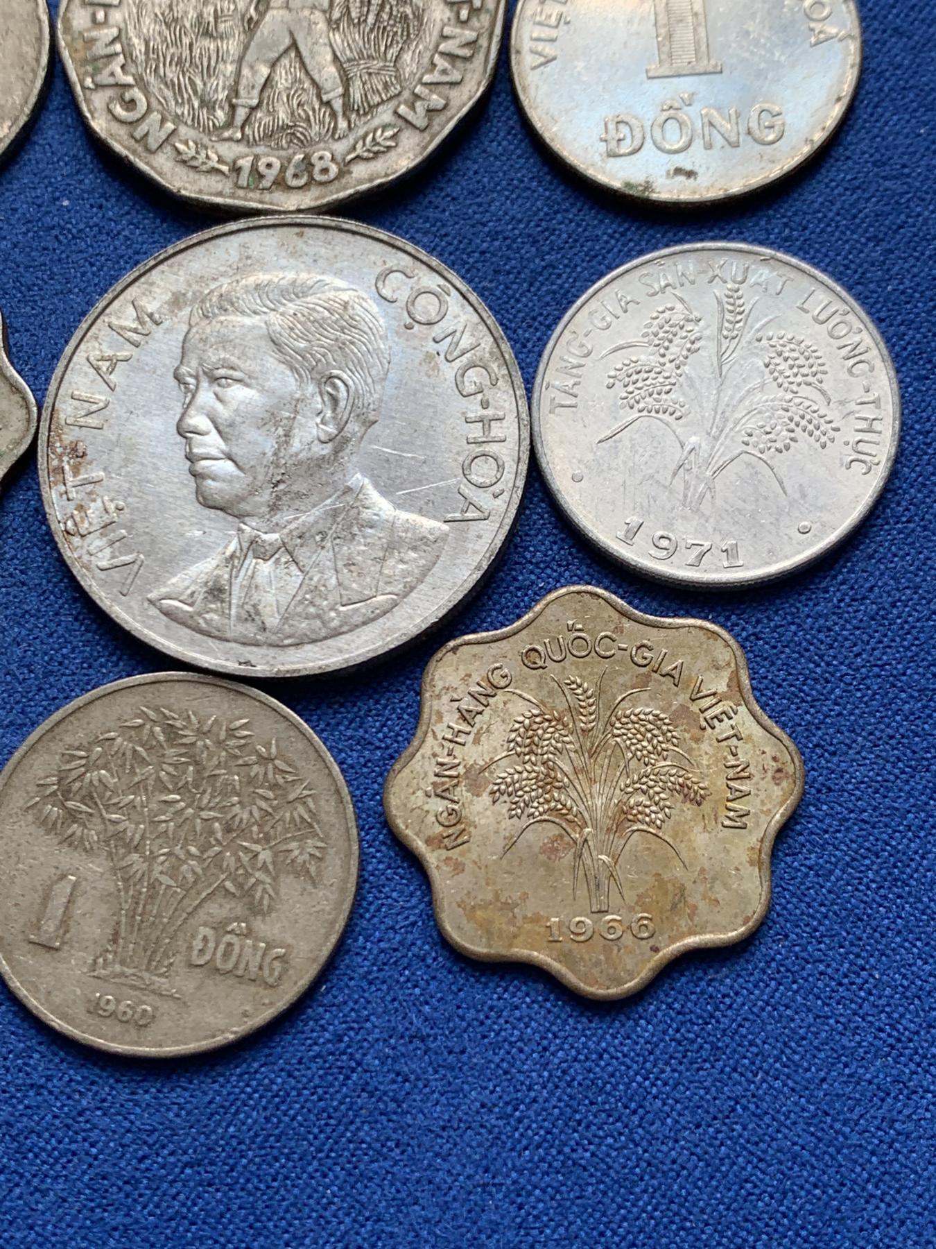 《竞宝斋》第270场- 周日，周一，周二  3场连拍 （全场包邮） 9枚一组 越南裸币 细节见图