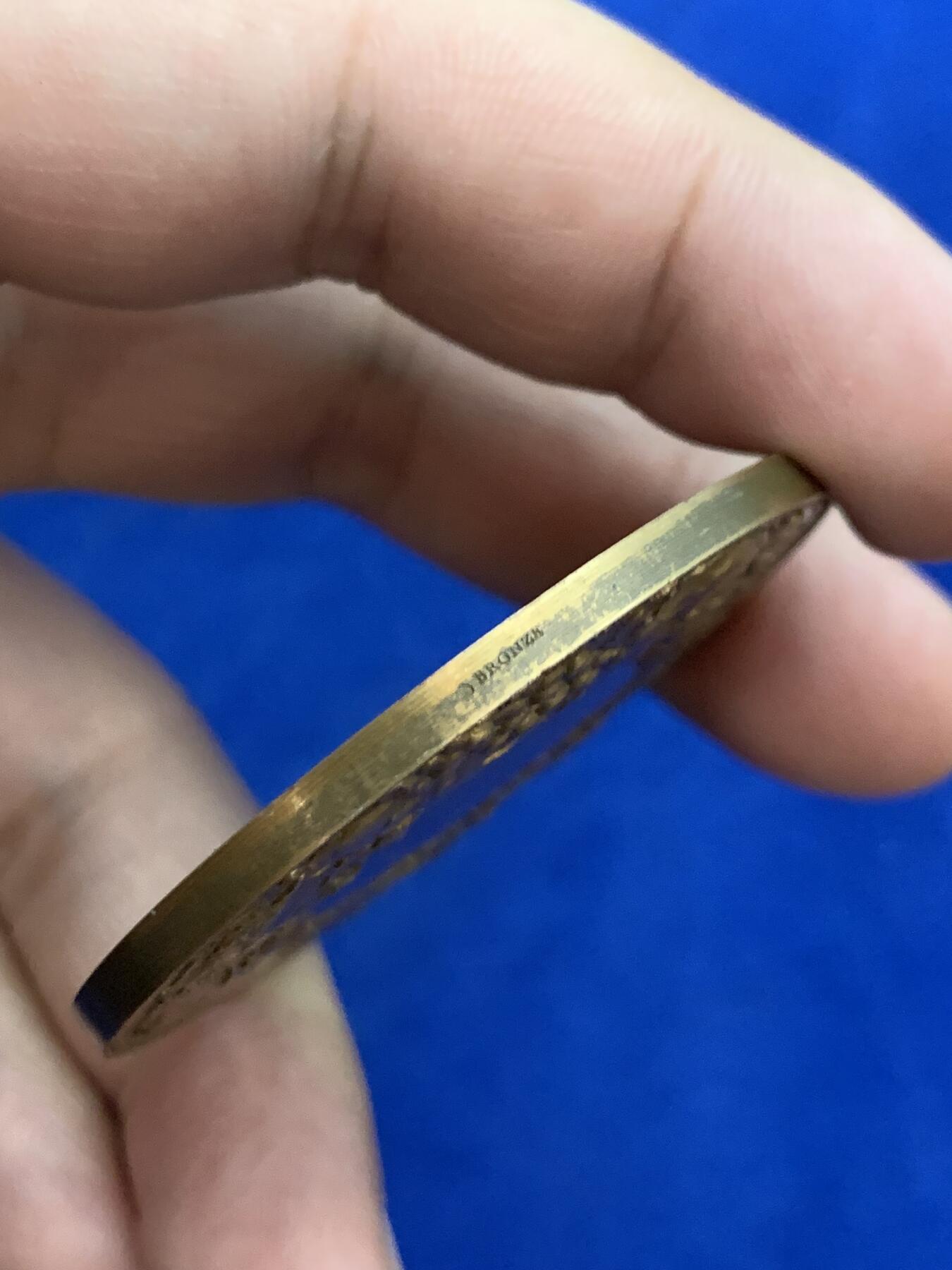 《竞宝斋》第271场-八角与章专场 周日，周一，周二  3场连拍 （全场包邮） 法国 小天使 园艺大铜章 61克 50mm 丰饶角边铭