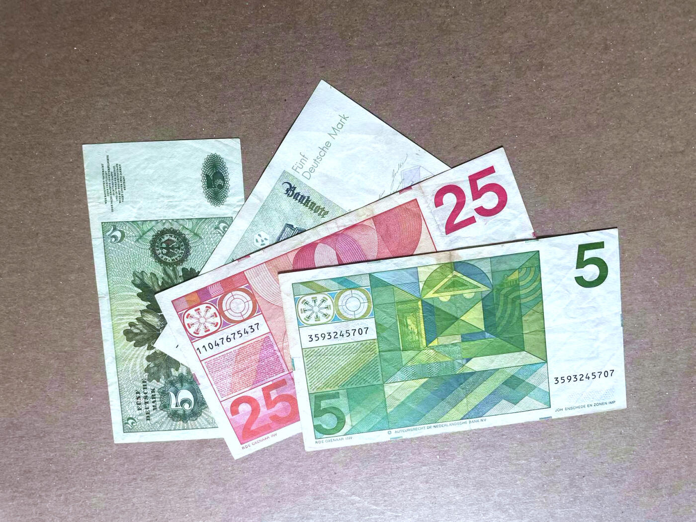 【Blue Auction】✨世界纸币精拍第479期【精】 【一组4张】荷兰5-15盾&德国不同版本5马克一组 流通品相