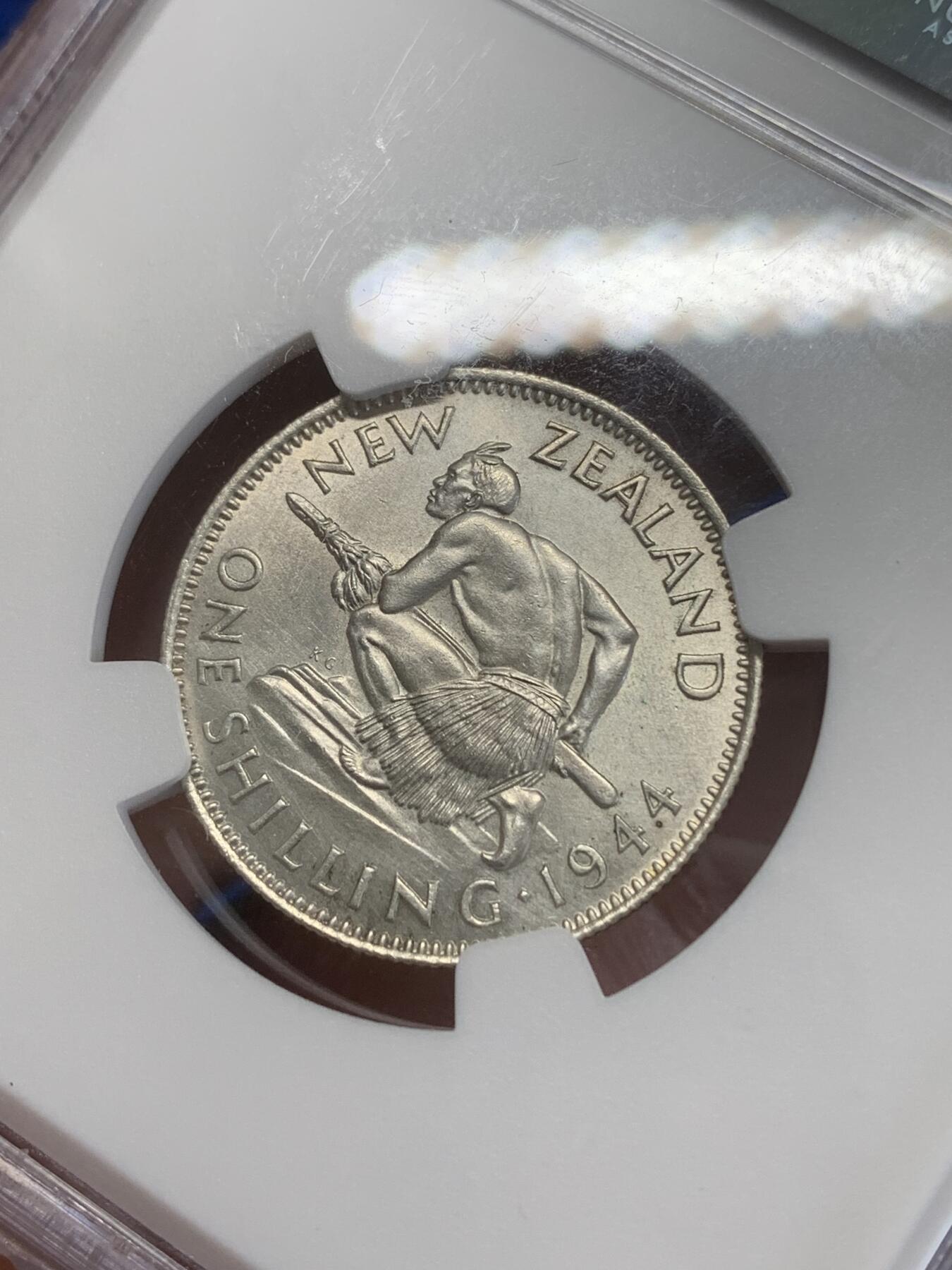 《竞宝斋》第270场- 周日，周一，周二  3场连拍 （全场包邮） NGC UNCD英属新西兰1944年1先令银币