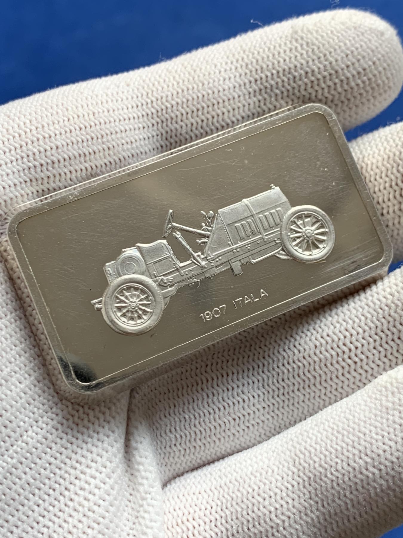 《竞宝斋》第270场- 周日，周一，周二  3场连拍 （全场包邮） 1907款意大利老爷车伊塔拉银砖 925银 68.8g的大家伙手感十足 百年老物件保存完好 镜面超好