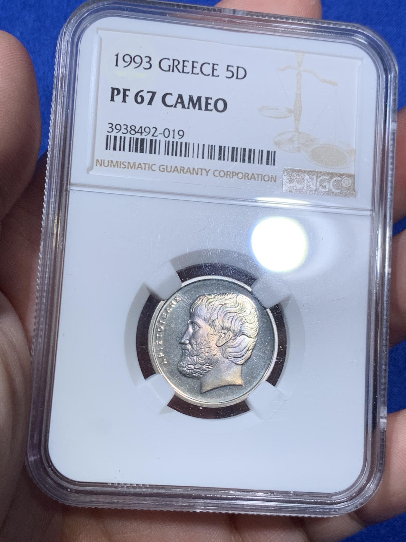 《竞宝斋》第270场- 周日，周一，周二  3场连拍 （全场包邮） 7枚一组 NGC 希腊1993年历史人物精制套币，此套是唯一精制年份，较少见，且装祯册多为养化较重，此套精选送评，高分不易。
