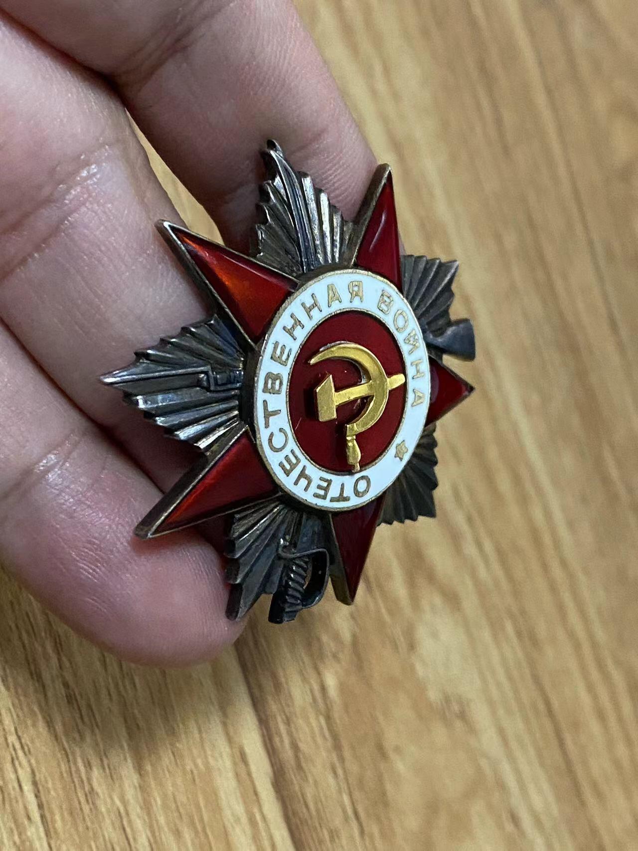 苏联勋章奖章5月19日拍卖第九期5月25日晚上九点结束 苏联二级为国424764空军工程师疯狂改装 把援助的飞机改成鱼雷艇 有些资料可以自行机器翻译查看。非常好的改装类的战功