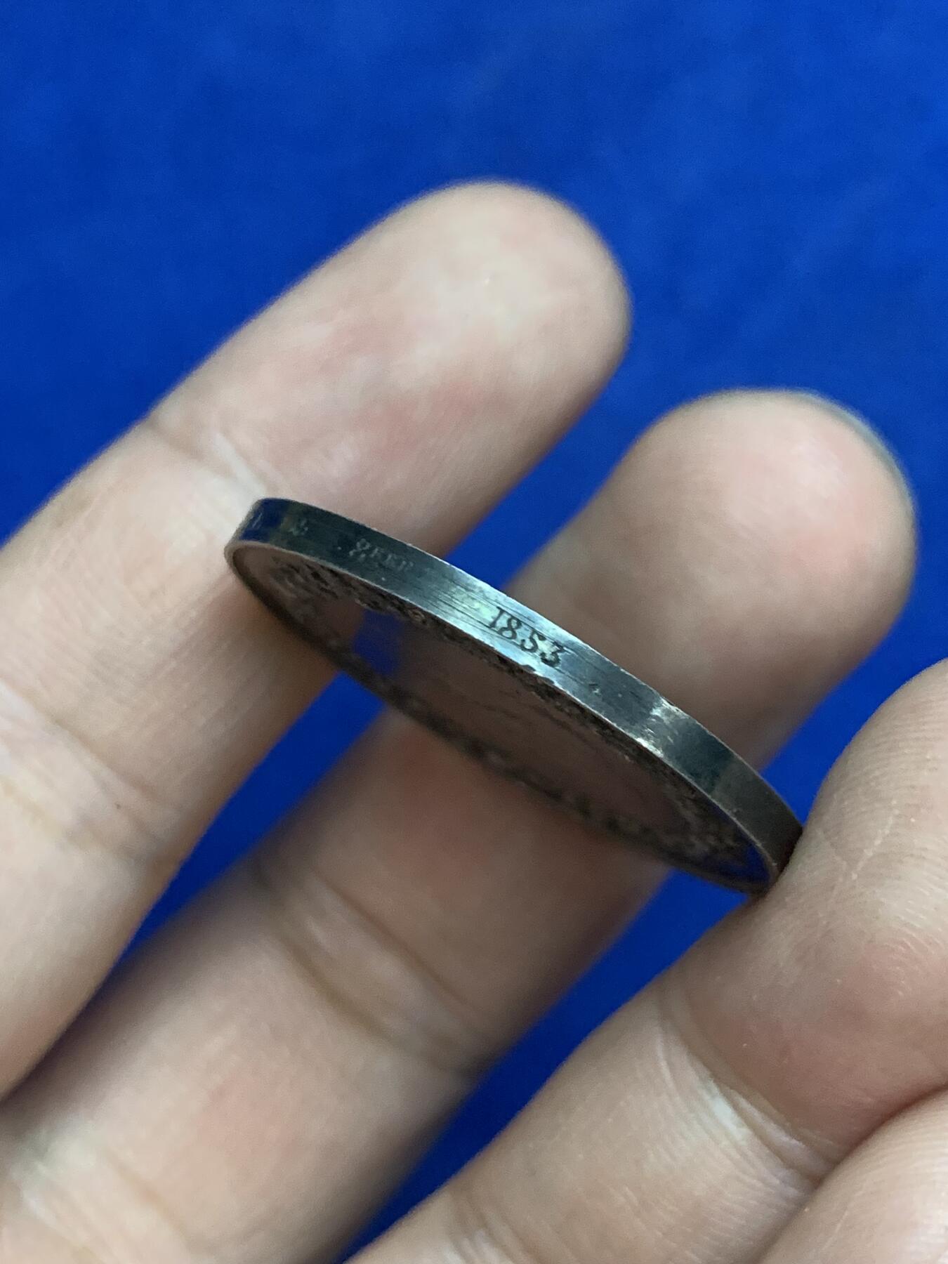 《竞宝斋》第271场-八角与章专场 周日，周一，周二  3场连拍 （全场包邮） 法国 1853 银质 婚章  背面花体 边缘刻字 难得 14.18克 31.7mm 手指铭 银标