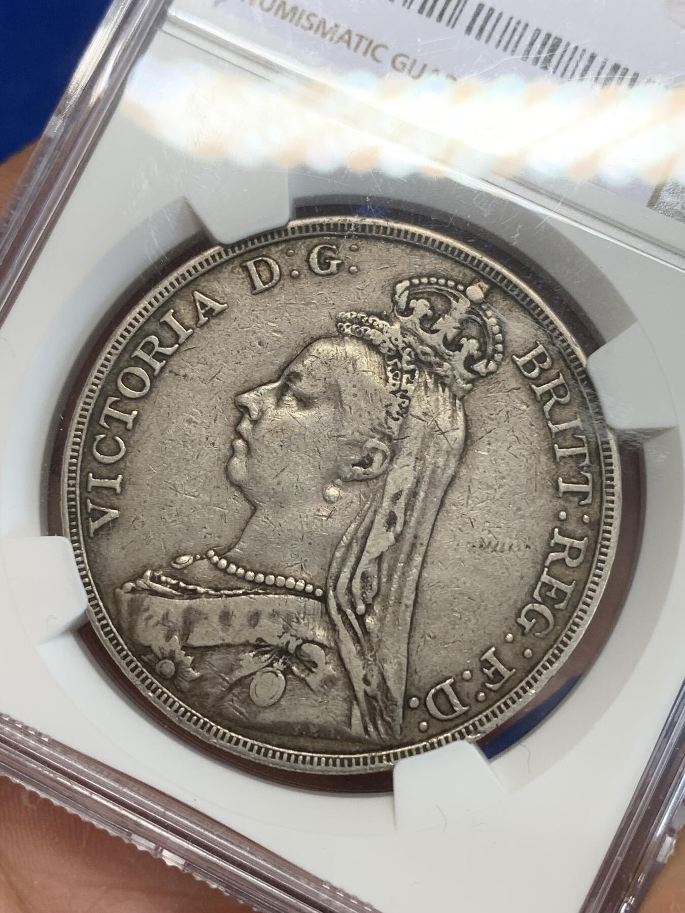 《竞宝斋》第270场- 周日，周一，周二  3场连拍 （全场包邮） NGC XF40 英国1889维多利亚高冠马剑银币