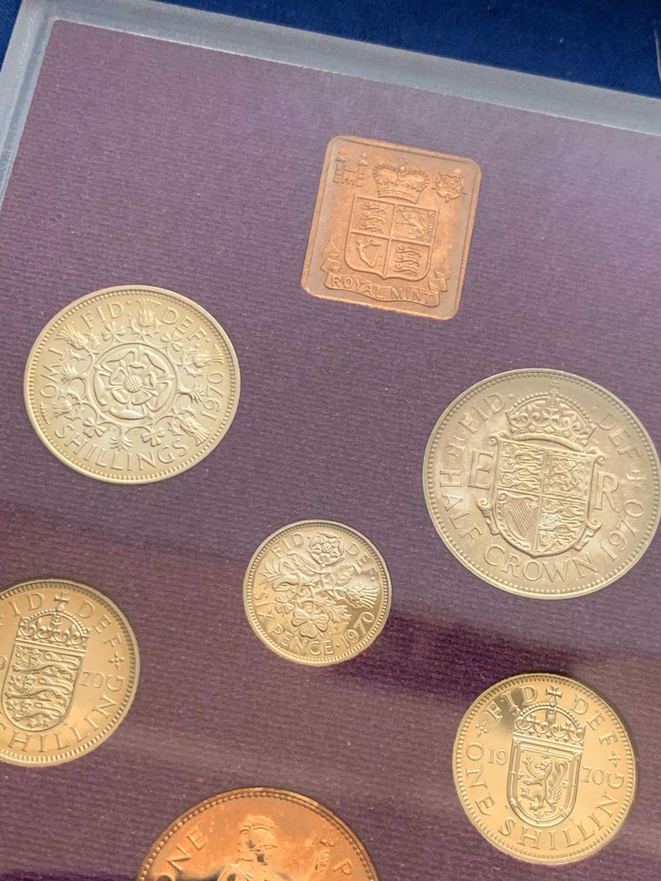 《竞宝斋》第270场- 周日，周一，周二  3场连拍 （全场包邮） 英国伊丽莎白二世1970年精致套币 币制改革前最后一套精制币 盒证齐全