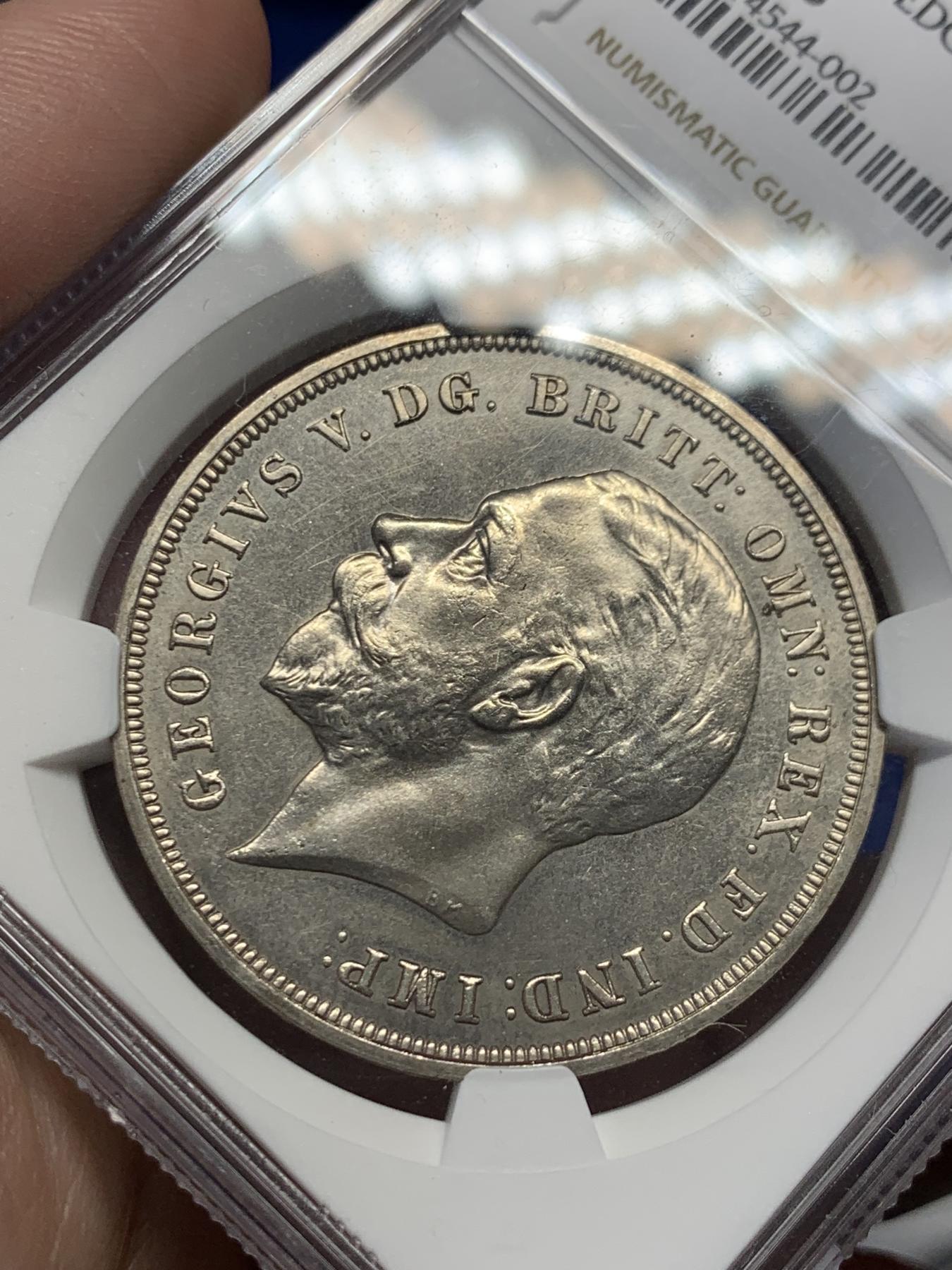 《竞宝斋》第270场- 周日，周一，周二  3场连拍 （全场包邮） NGC SP63 英国1935年木马剑克朗大银币 SP版本早期精打 比较难得