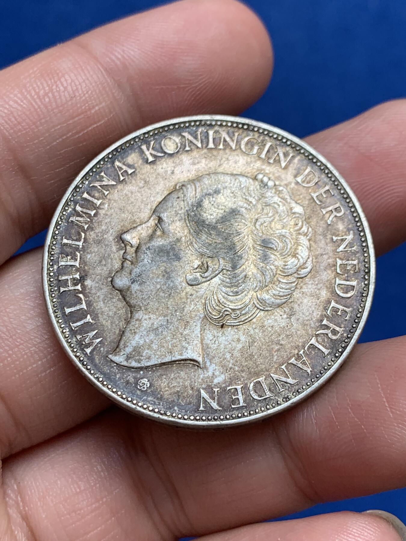 《竞宝斋》第270场- 周日，周一，周二  3场连拍 （全场包邮） 1937年荷兰威廉敏娜2.5盾银币 原味包浆