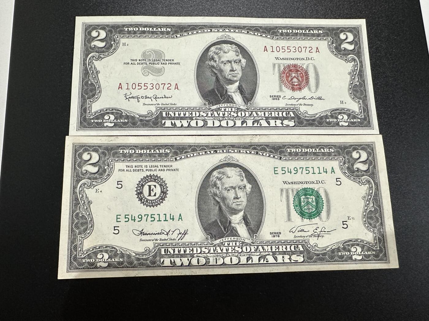 《外钞收藏家》第三百七十九期（连拍第一场） 政府券1963年2美元 全新+联邦储备券1876年2美元UNC- 两张一起