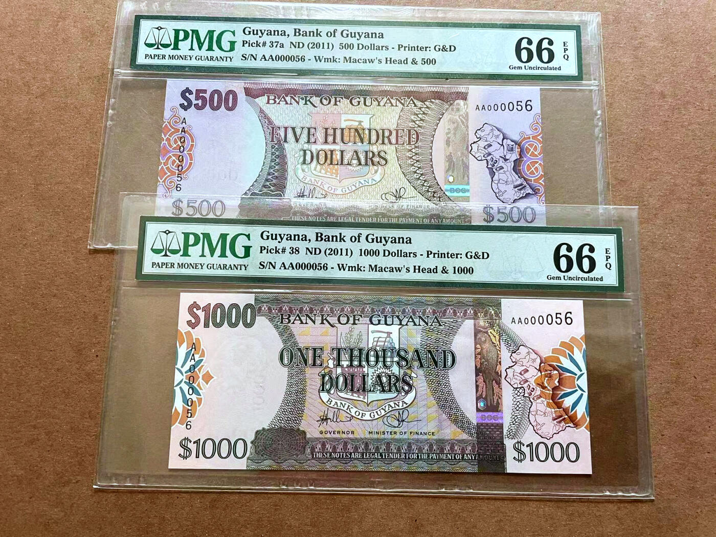 【Blue Auction】✨世界纸币精拍第479期【精】 【一组2张56全同小号】圭亚那 2011年500-1000元 PMG66EPQ  