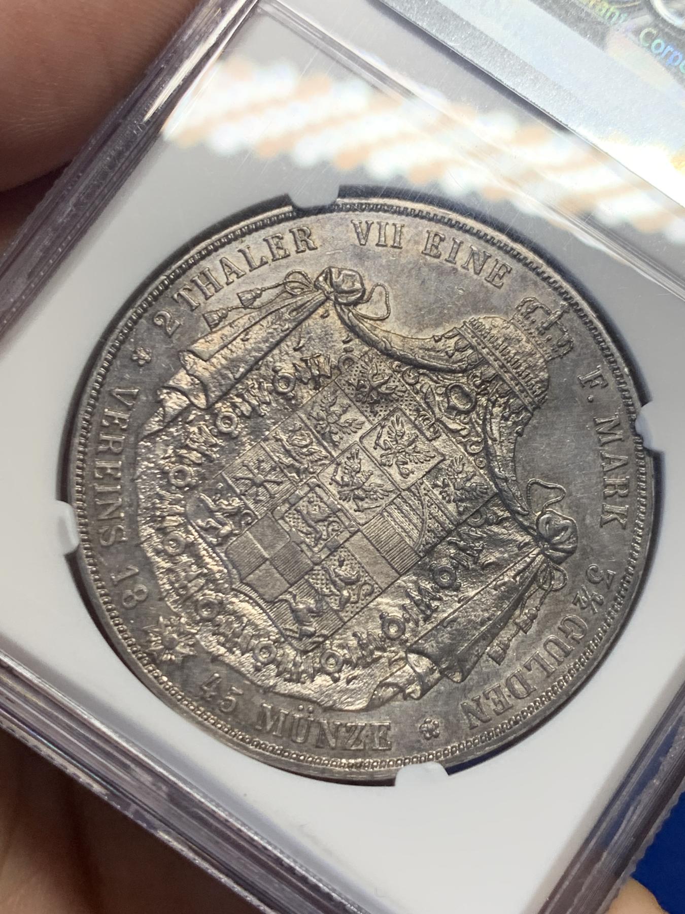 《竞宝斋》第270场- 周日，周一，周二  3场连拍 （全场包邮） NGC AU58 普鲁士 1854年 洋葱头大窗帘 2泰勒银币 37克大银币 细节好 底板光度也好