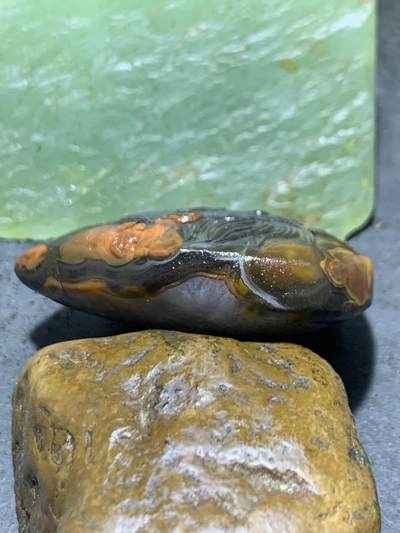 精美亚光冰飘战国红玛瑙手工雕刻钟馗吊坠（把件）一个！ 精美亚光冰飘战国红玛瑙手工雕刻钟馗吊坠（把件）一个！