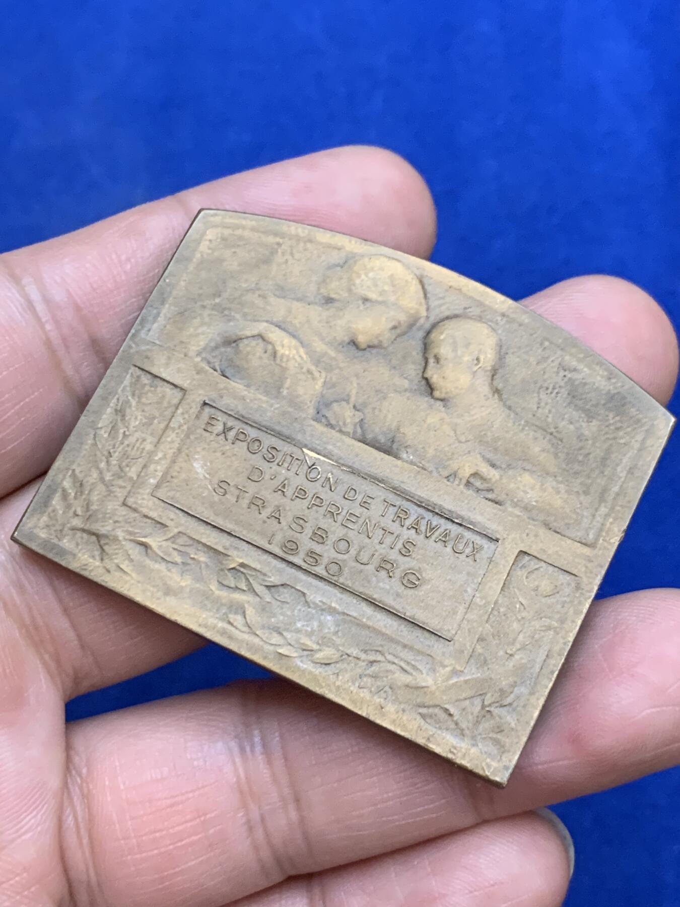 《竞宝斋》第271场-八角与章专场 周日，周一，周二  3场连拍 （全场包邮） 法国 1910年代 布林劳工组织 铜质 新艺术奖章 53.52克 41.9-50mm 丰饶角边铭