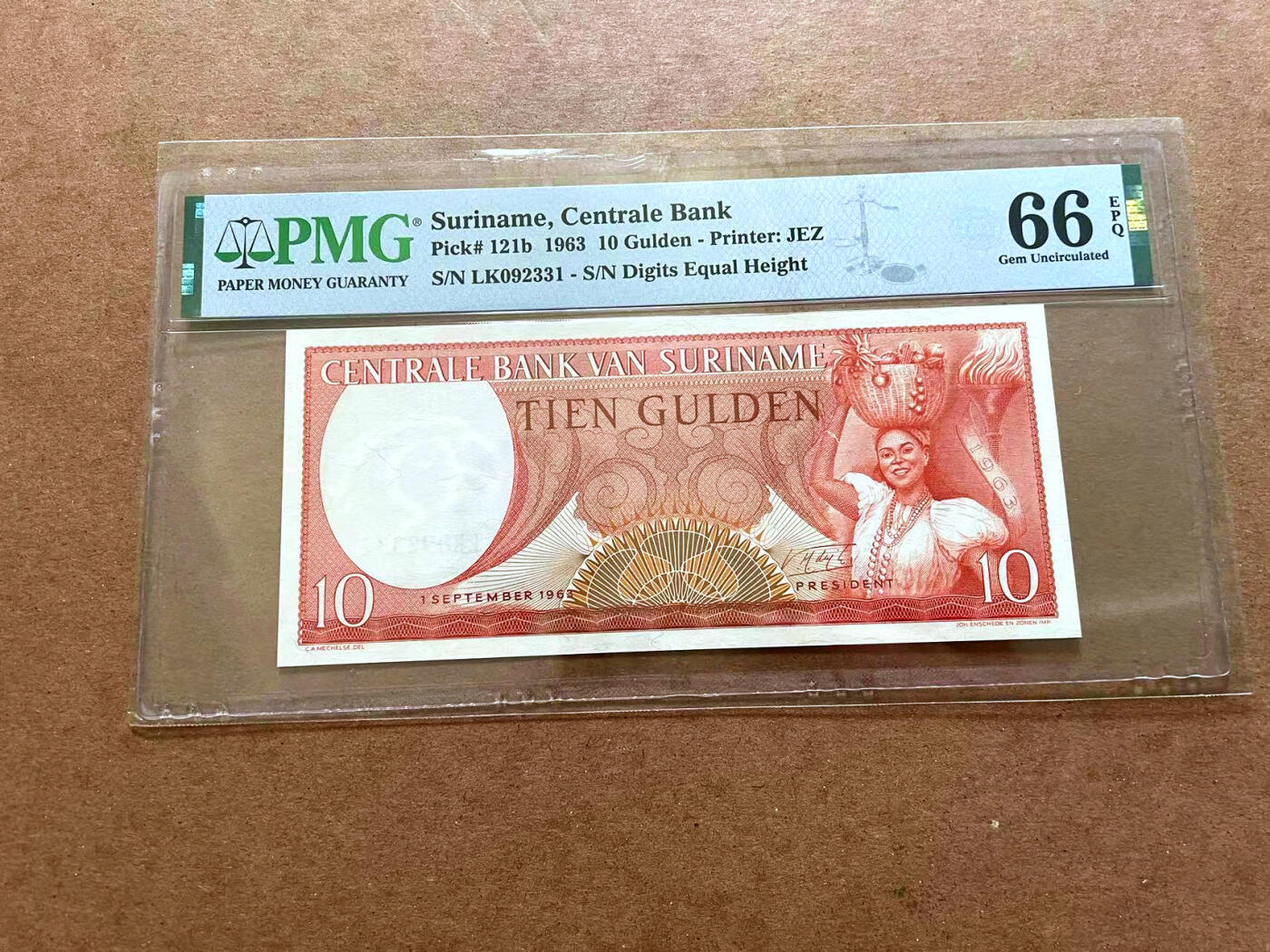 【Blue Auction】✨世界纸币精拍第479期【精】 【无47】苏里南 1963年10盾  PMG66EPQ  