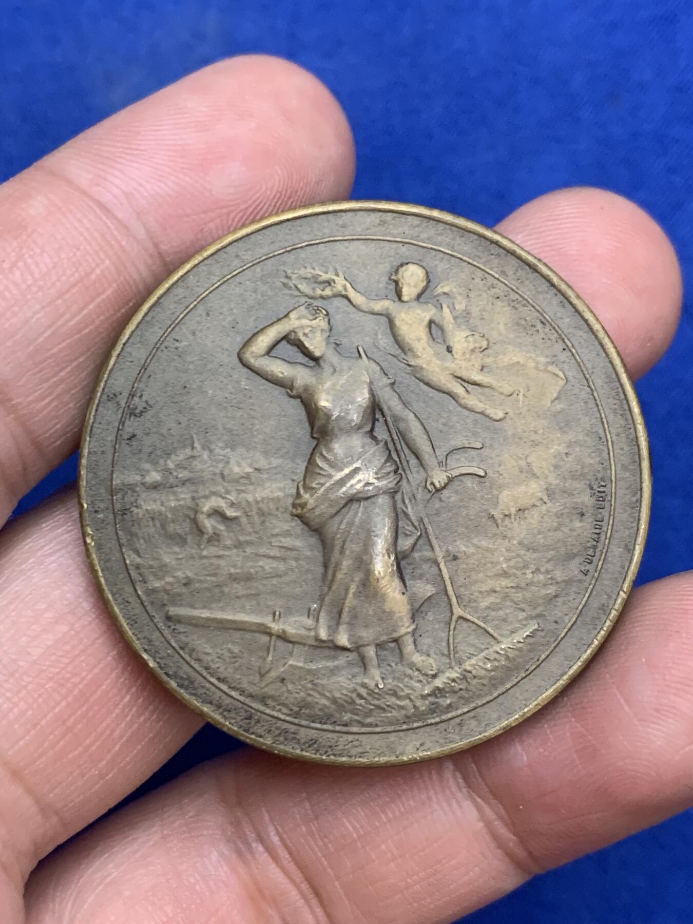 《竞宝斋》第271场-八角与章专场 周日，周一，周二  3场连拍 （全场包邮） 法国 农业 铜章 细节丰富 小天使生动 32.7克 41.8mm 三角边铭