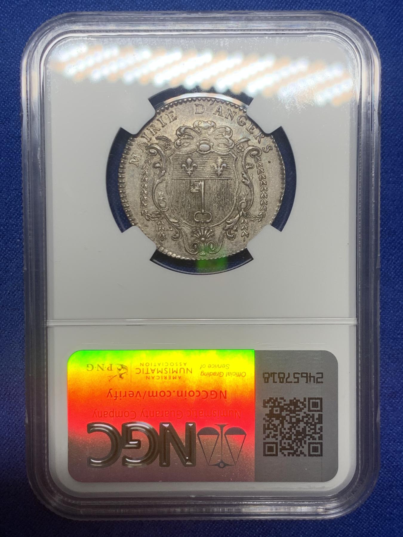 《竞宝斋》第271场-八角与章专场 周日，周一，周二  3场连拍 （全场包邮） NGC-MS63 法国1763年昂热市市长查尔斯·戈迪歇家族纹章银质代币