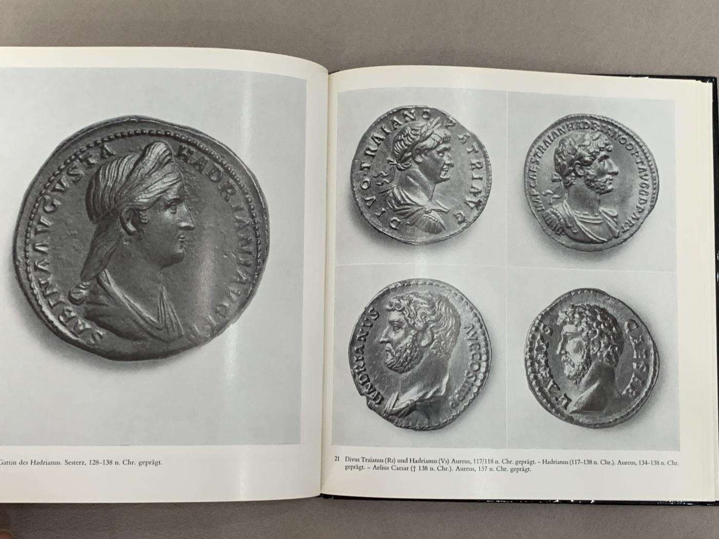 《竞宝斋》第270场- 周日，周一，周二  3场连拍 （全场包邮） 古罗马钱币目录&著作3本