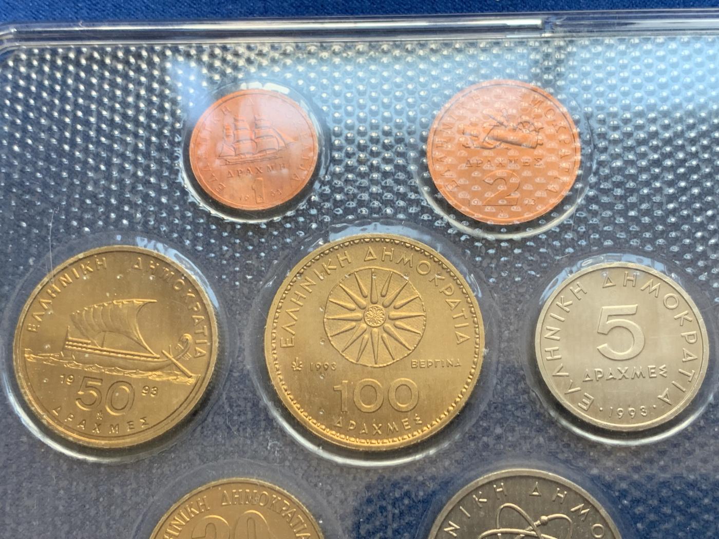 《竞宝斋》第270场- 周日，周一，周二  3场连拍 （全场包邮） 希腊1993年历史人物稀少官方套册 少见