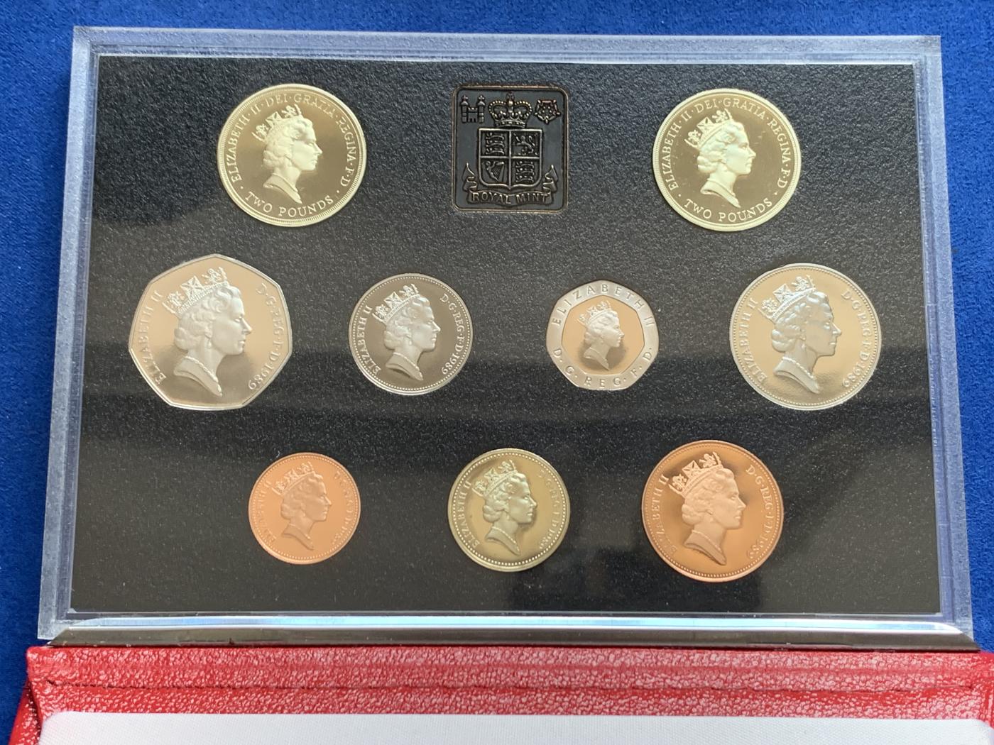 《竞宝斋》第270场- 周日，周一，周二  3场连拍 （全场包邮） 英国1989年硬币套装 精制 9枚装 含2枚2英镑纪念币