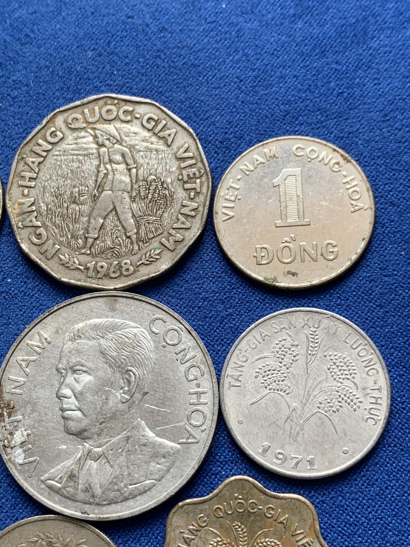 《竞宝斋》第270场- 周日，周一，周二  3场连拍 （全场包邮） 9枚一组 越南裸币 细节见图