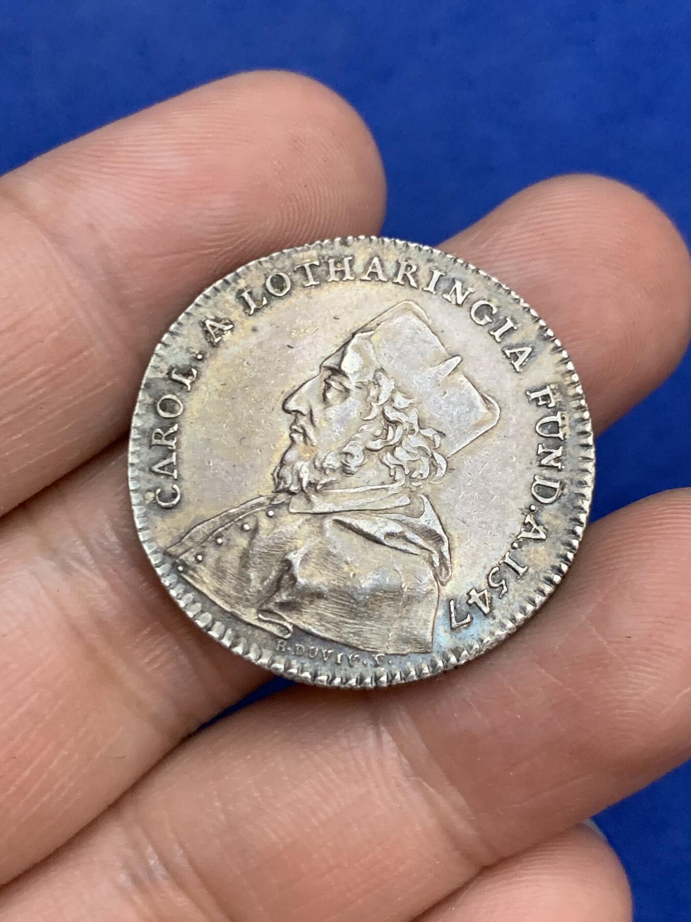 《竞宝斋》第271场-八角与章专场 周日，周一，周二  3场连拍 （全场包邮） 法国 1756年 洛林的查理三世 圆形银质代币 29.2mm 9.7克