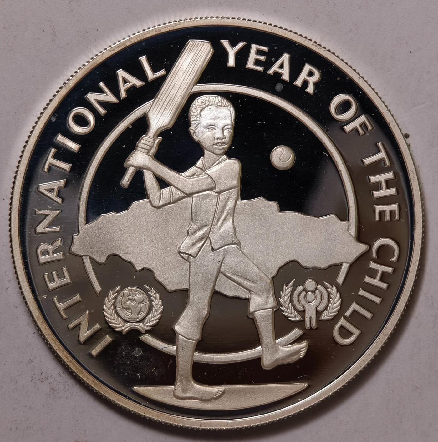 紫瑗钱币——第354期拍卖 牙买加 1979年 国际儿童年 10元 23.32克 0.925银 精制