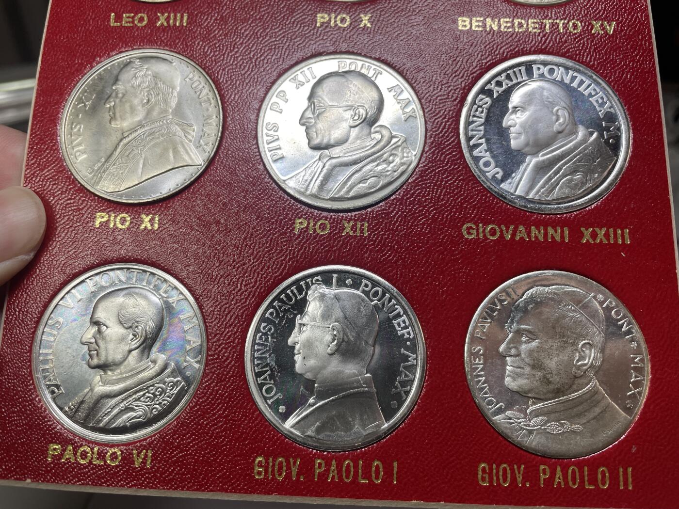 2024年集古藏今外币拍卖第七期-第7场—（总第67拍）为庆祝粉丝即将破百，精选小部分拍品 1986年梵蒂冈12位教皇纪念章，直径35mm