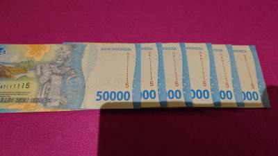 【世界钱币】精选微拍第107期暨2024年第18期  评级币裸钞混合版低价起拍 - 2022年印度尼西亚5万卢比 如图6张全同号为一件一起拍 全新绝品号码均为111115