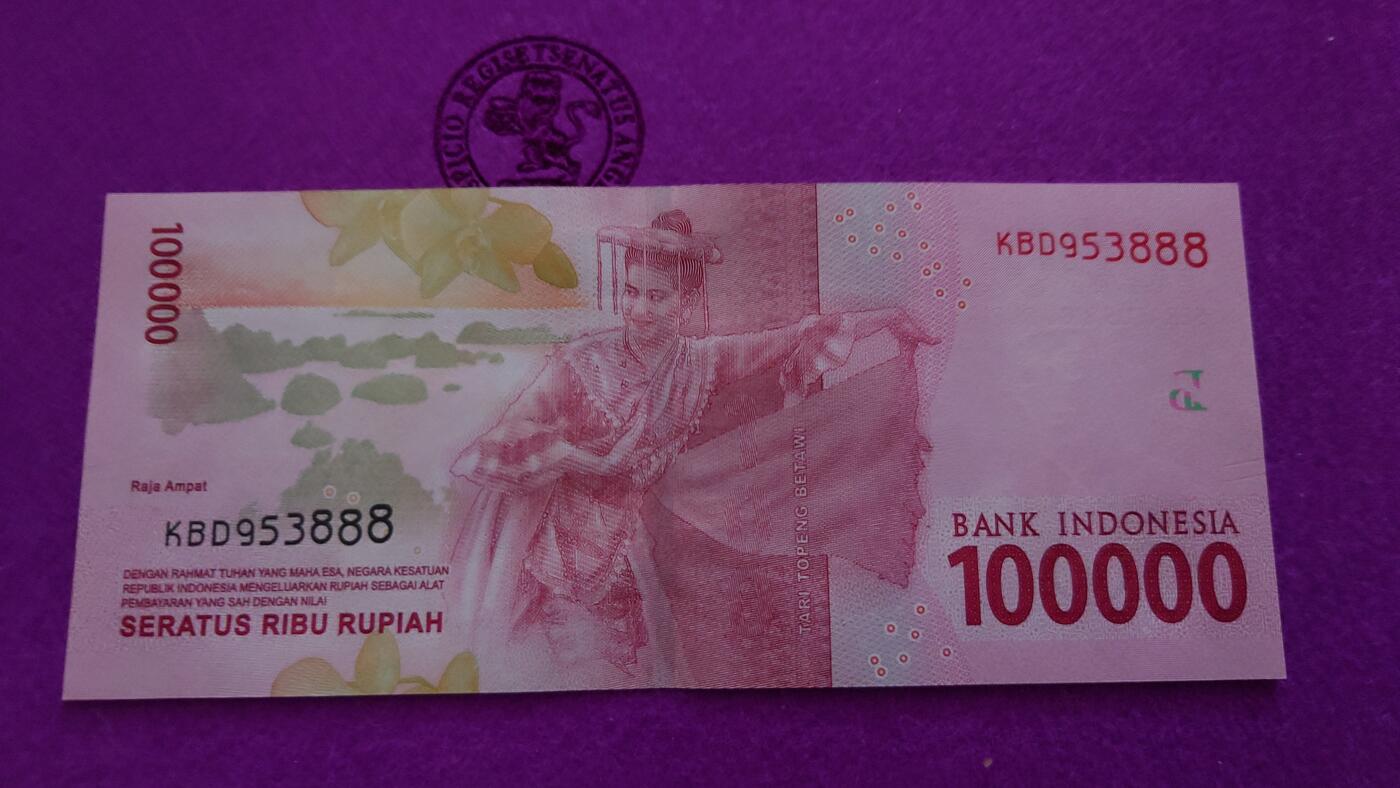 【世界钱币】精选微拍第106期暨2024年第17期  评级裸钞杂烩场 2016年印度尼西亚10万卢比 全新绝品无47豹子号888