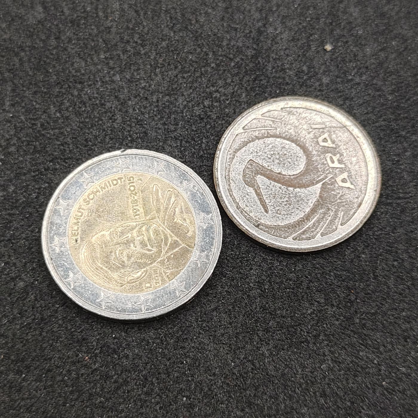 全场0元起拍 第159期 咸鱼国勋章拍卖专场 5月26日（周日）下午6：00开始 纪念章币两个