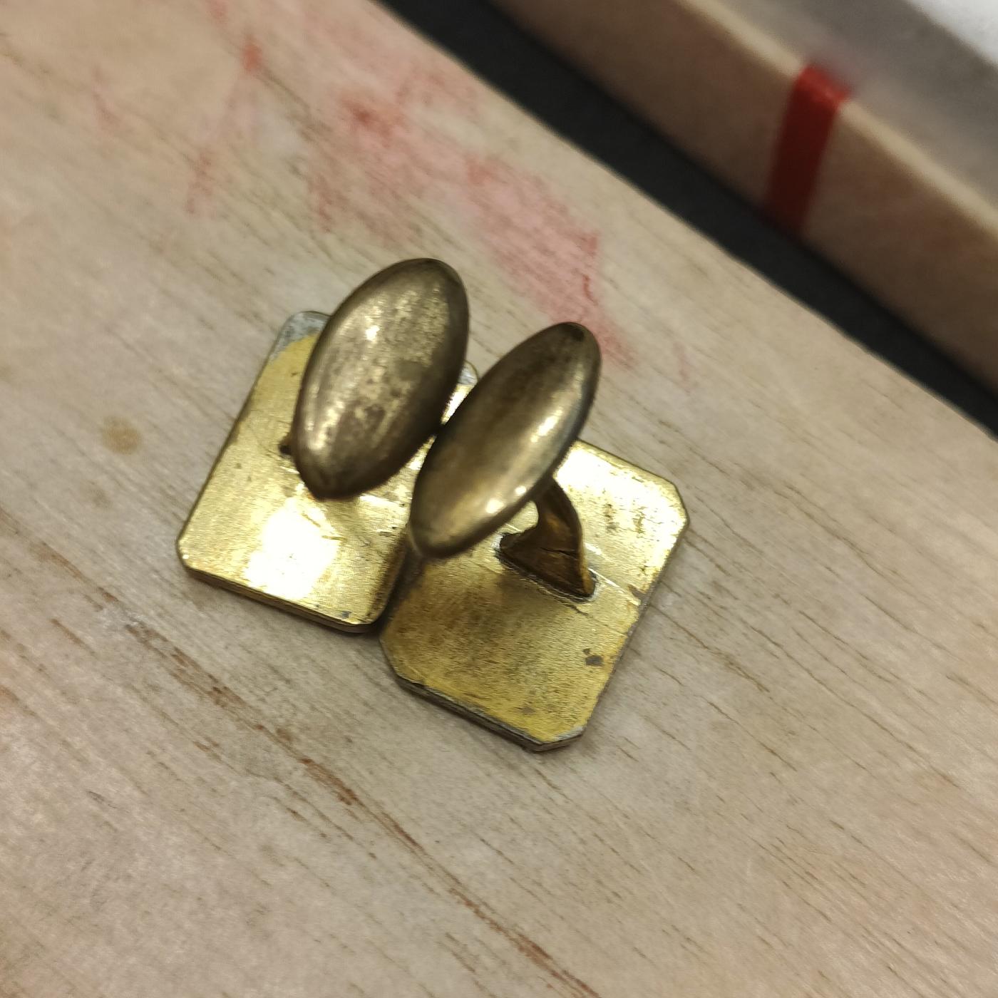 全场0元起拍 第159期 咸鱼国勋章拍卖专场 5月26日（周日）下午6：00开始 日本战时袖扣一对