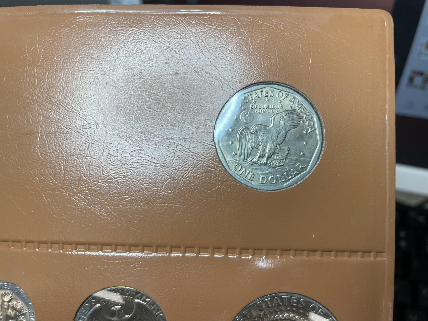 2024年集古藏今外币拍卖第七期-第7场—（总第67拍）为庆祝粉丝即将破百，精选小部分拍品 1974-1979年美国套币一本