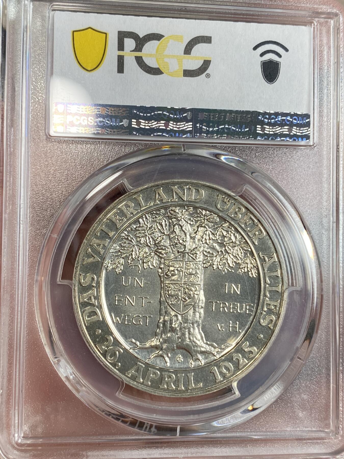 万国钱币拍卖第026期（风云再起·勇士无畏） PCGS SP63 1930年德国魏玛共和国总统兴登堡执政5周年纪念银章 妥妥的精致高浮雕状态 象征帝国荣耀的橡树上雕刻着兴登堡的家族盾徽