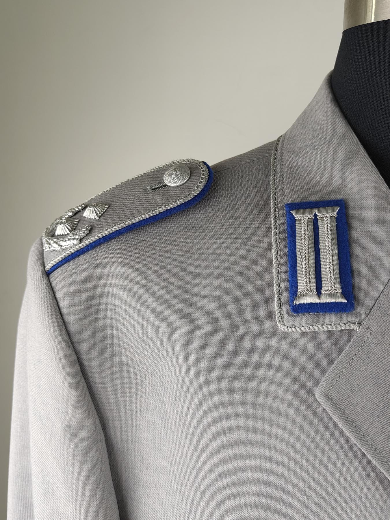 全场0元起拍 第159期 咸鱼国勋章拍卖专场 5月26日（周日）下午6：00开始 西德中校常服上衣 胸围118 肩宽50 衣长85 袖长65