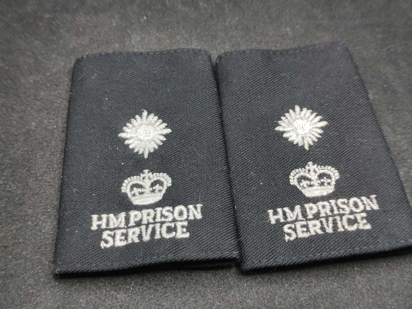 全场0元起拍 第159期 咸鱼国勋章拍卖专场 5月26日（周日）下午6：00开始 英国狱警肩章一对