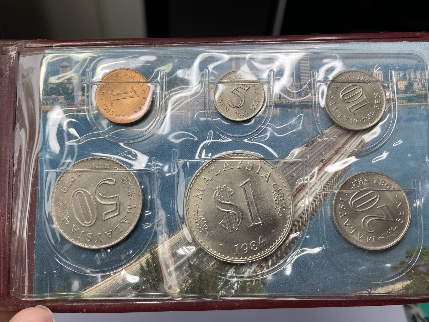 2024年集古藏今外币拍卖第七期-第7场—（总第67拍）为庆祝粉丝即将破百，精选小部分拍品 新加坡、马来西亚套币一本