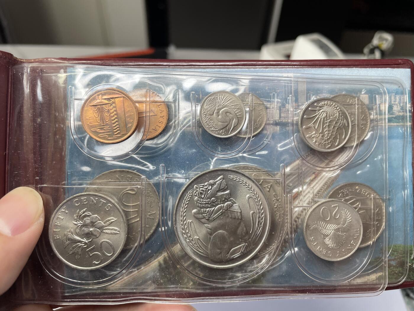 2024年集古藏今外币拍卖第七期-第7场—（总第67拍）为庆祝粉丝即将破百，精选小部分拍品 新加坡、马来西亚套币一本