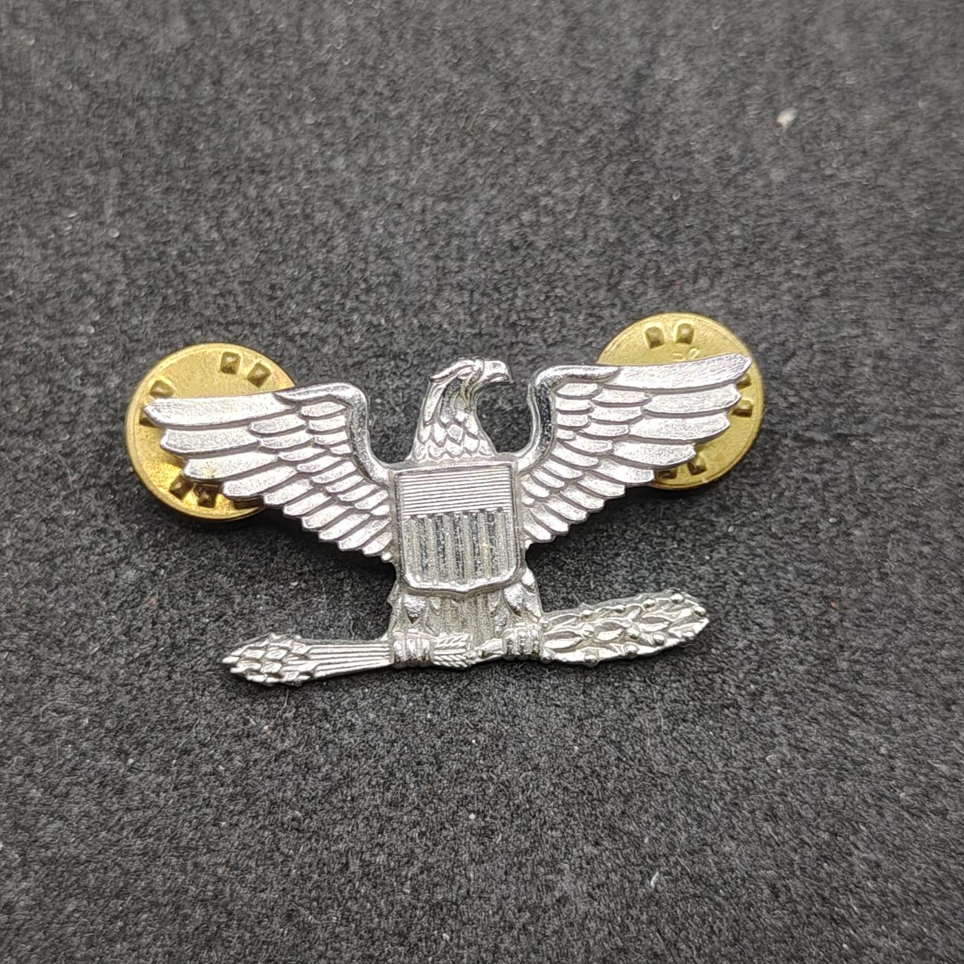 全场0元起拍 第159期 咸鱼国勋章拍卖专场 5月26日（周日）下午6：00开始 美国上校肩章符号一个