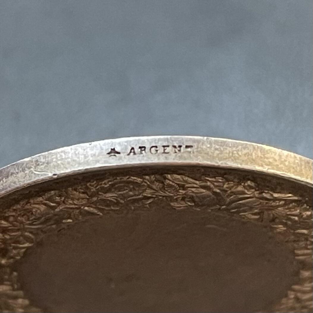 「木头集藏」章牌专场-第41期 法国婚礼银章   直径：32mm，13.9g，边铭：蜜蜂 ARGENT
