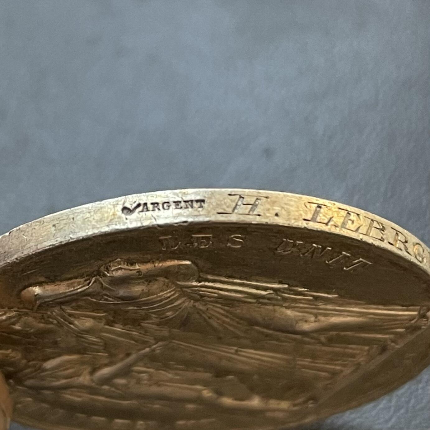 「木头集藏」章牌专场-第41期 1880年法国婚礼镀金银章 直径：37 mm，21.5g，边铭：烟斗 ARGENT