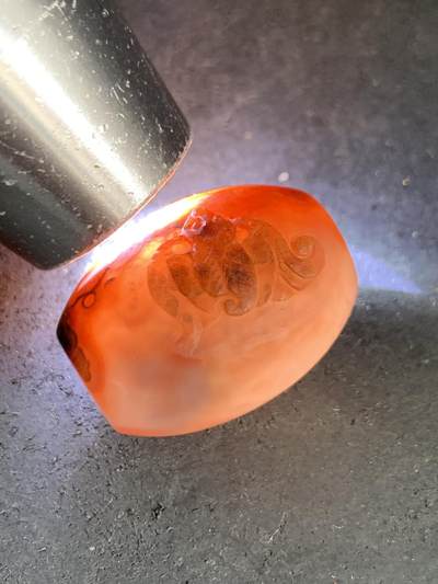 精美亚光冰飘战国红玛瑙手工雕刻蝙蝠勒子一颗！ 精美亚光冰飘战国红玛瑙手工雕刻蝙蝠勒子一颗！