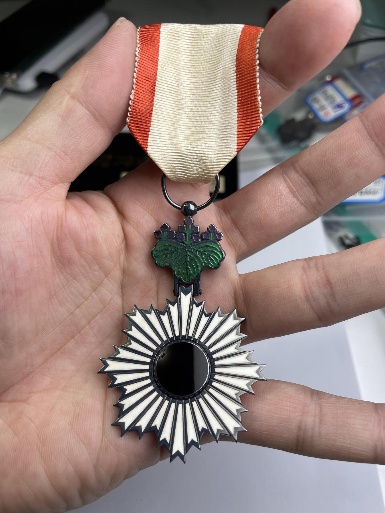 2024年集古藏今外币拍卖第七期-第9场—（总第69拍） 原盒勋五等双光旭日银章