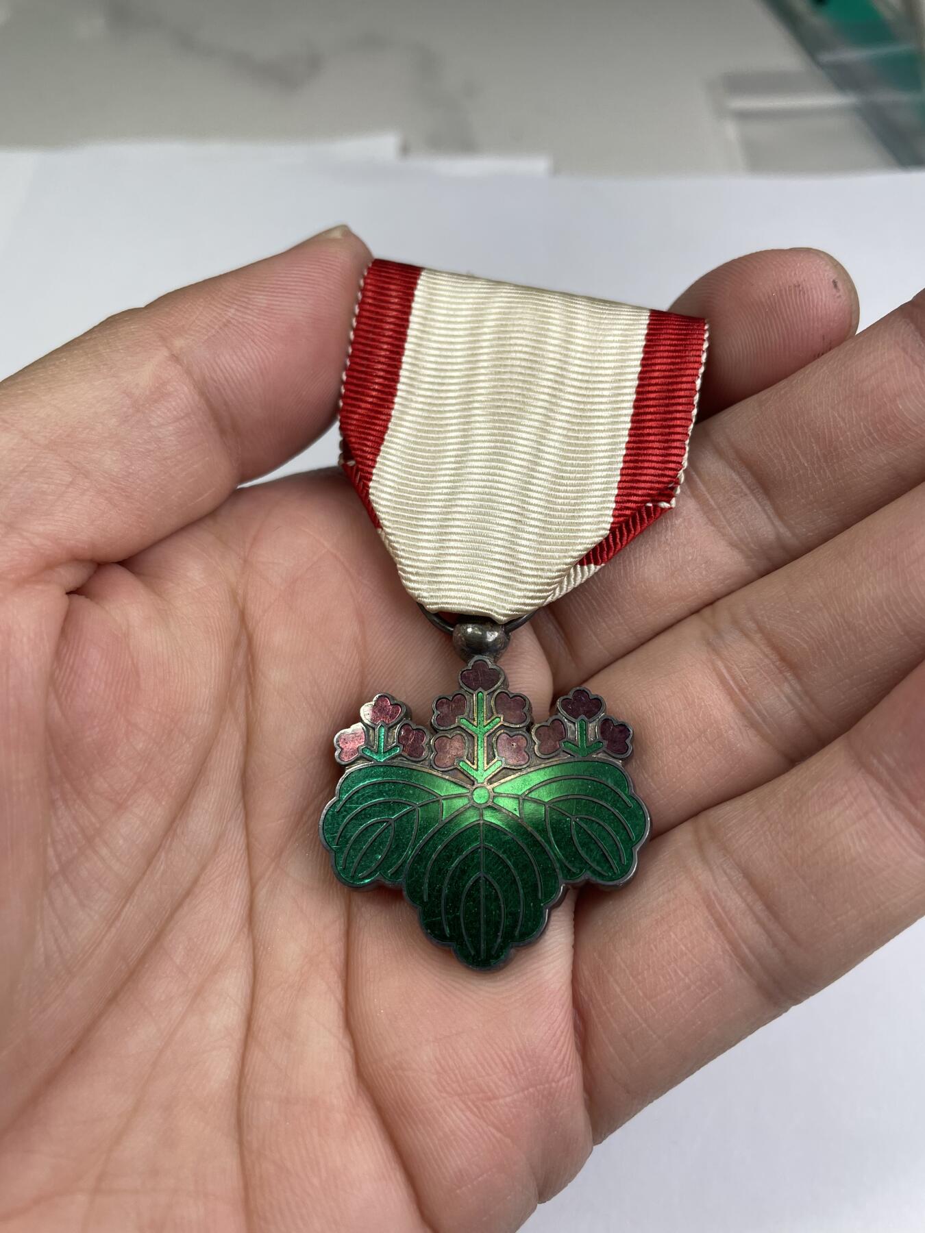 2024年集古藏今外币拍卖第七期-第9场—（总第69拍） 勋七等青色桐叶章