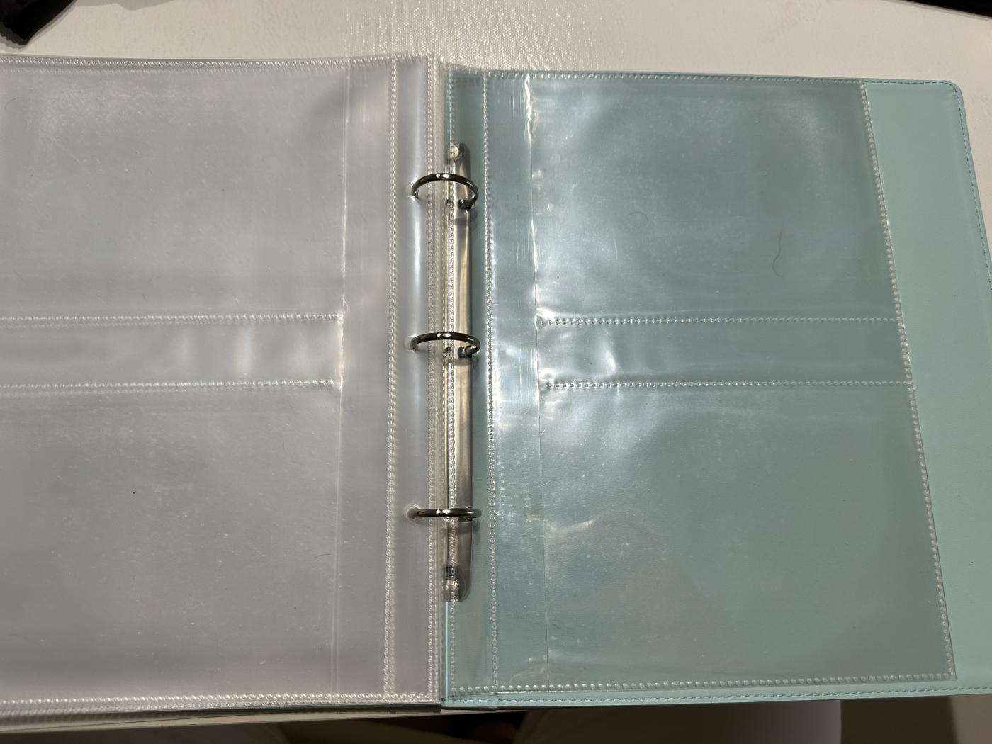 外钞收藏家》第三百七十二期 两本评级币册子 二手使用过 品相如图